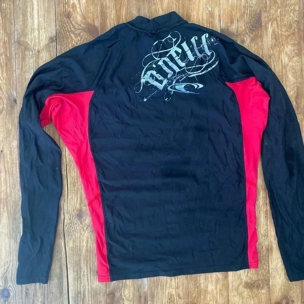 O'Neill unisex Long Sleeve Rash Guard. Red/black. Boys Size: 2XL. Good Condition